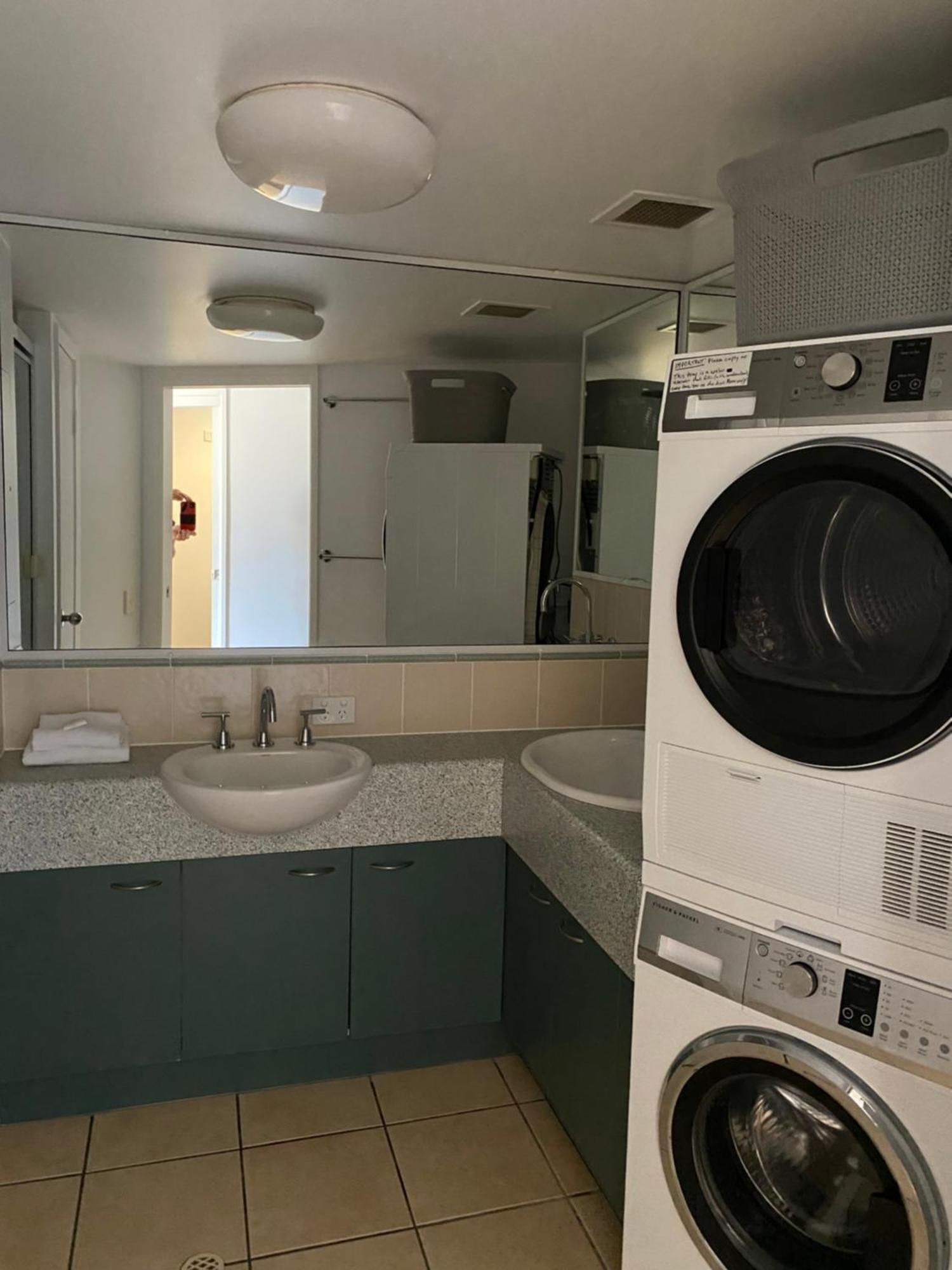 Kings Bay Apartments Caloundra Esterno foto